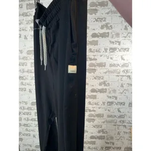 Vuori | women black jogger sweat pants thumbnail 9