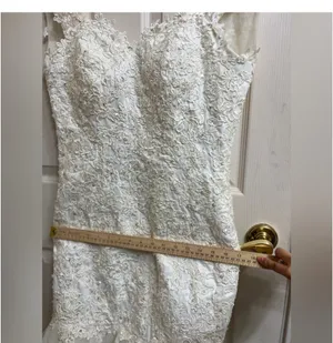 Elegant white wedding dress size S thumbnail 9