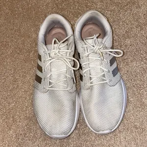 Womens Adidas Cloudfoam Shoes thumbnail 2