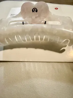 Lululemon Extra Large Claw Hair Clip *Heart Light Ivory/Pink Peony NWT thumbnail 5