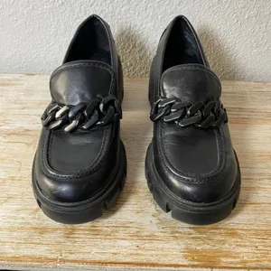 Madden Girl Chunky Y2K Black Loafers Size 6M Vegan Leather Platform Preppy Retro thumbnail 3