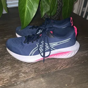 Asics Women's Navy and Pink Gel Excite 10 Size 8 thumbnail 6