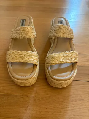 Steve Madden Platform Sandals thumbnail 2