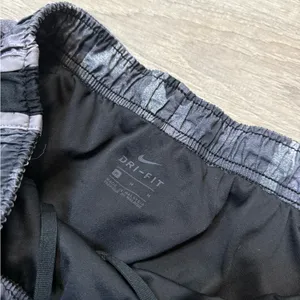 •NIKE• RUNNING SHORTS thumbnail 3
