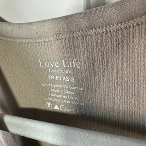 Love Life‎ Essentials Ribbed Tank Top XS/S Beige Crop Sleeveless Casual thumbnail 2