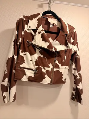 Hutch Brown & White Cow Print Vegan Suede Leather Moto Jacket Size XS thumbnail 3
