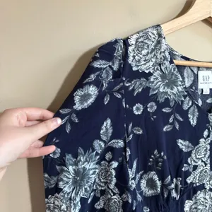 Gap Maternity Floral Midi Dress S Navy Blue Women Rayon Long Sleeve thumbnail 3