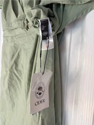 CIDER Women's Linen Blend V-Neck Ruched Pale Green Wide-Leg Jumpsuit thumbnail 3