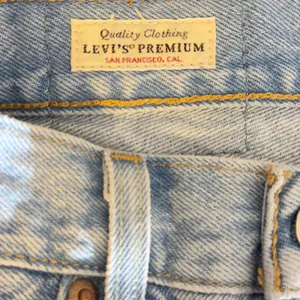 532 | Levi's 501 Original Womens High Rise Distressed Denim‎ Shorts Light Wash thumbnail 9
