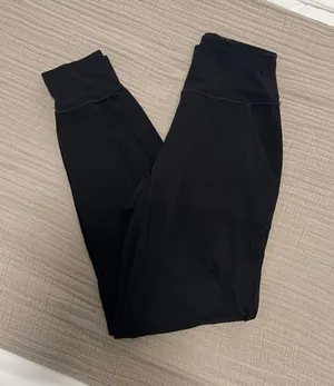 Lululemon Align Joggers thumbnail 2