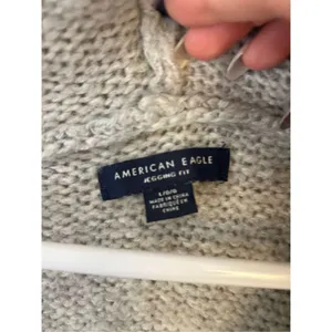 aerie sweater thumbnail 2