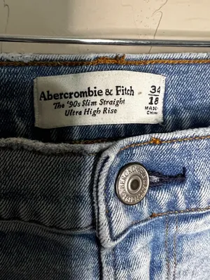 Abercrombie & Fitch 90’s Slim Straight Ultra High‎ Rise Long Denim Jeans thumbnail 7