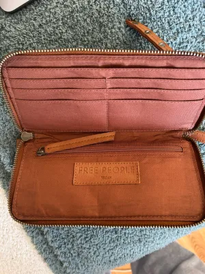 Free People Wallet thumbnail 3
