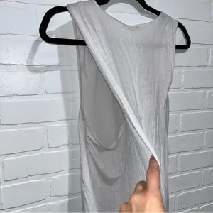 Lululemon Workout Top thumbnail 9