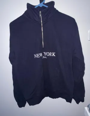 Brandy Melville Pullover thumbnail 1