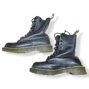 Dr Martens 1490 Boots Black Virginia Leather 10 Eye Grunge Punk Goth Womens 5 thumbnail 3