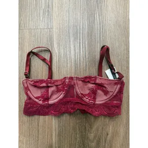 White Fox Boutique Burgundy Lace Underwire Bralette Zip Back‎ XXS thumbnail 2