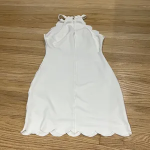 Charlotte Russe White Fitted Scalloped Dress XS thumbnail 3