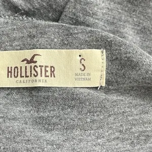 Hollister "Stay‎ Lovely" Shirt thumbnail 6
