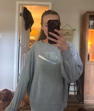 Nike Crewneck Sweatshirt thumbnail 1