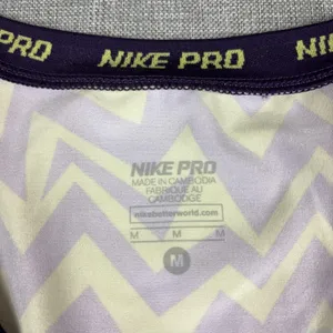 Nike Pro Dri-FIT Shirt Womens Medium Multicolor V-Neck Chevron Athletic Top thumbnail 3