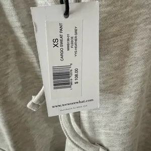 NWT WeWoreWhat Light Gray Zip-Up crop hoodie and Joggers Set XS thumbnail 9