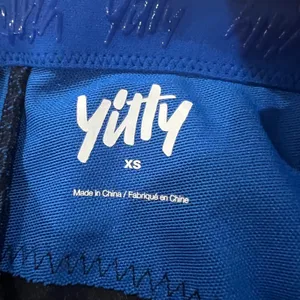 YITTY Lizzo Activewear Set Bra Top Leggings Athletic Workout Gym Blue Trim XS thumbnail 10