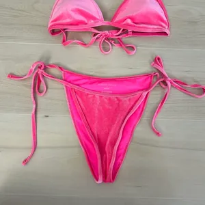 hot pink kendall and kylie velvet bikini set thumbnail 3