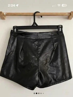 REWASH Black Faux Leather Women’s Shorts XS thumbnail 4