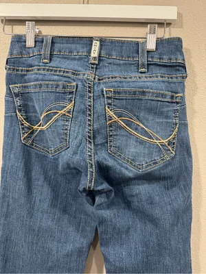 Ariat REAL Nadia Perfect Rise Straight Leg Jeans 25x29 1/2 thumbnail 5