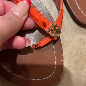 Tory Burch Terra Orange Patent Leather Thong Sandal thumbnail 2