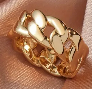 Unisex Elegant Golden Chain Ring Size 8 thumbnail 1