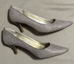 Anne Klein iFlex Akionna Pewter Metallic Pointed Toe Kitten Heel Pumps 8.5M thumbnail 1