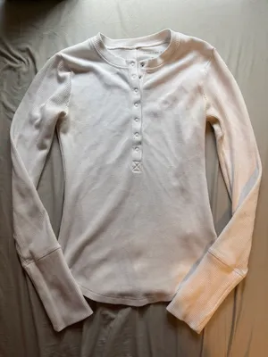 American Eagle Outfitters Button-Up Long Sleeve thumbnail 1