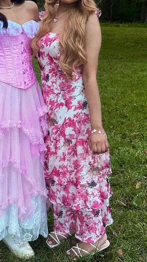 Sugar Lips floral sleeveless tiered spring dress thumbnail 1