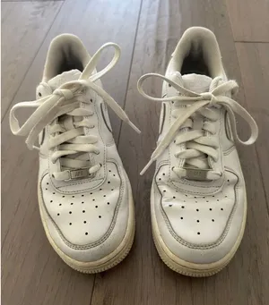Nike Air Force 1 Low White Leather Women's Size 7.5 thumbnail 1