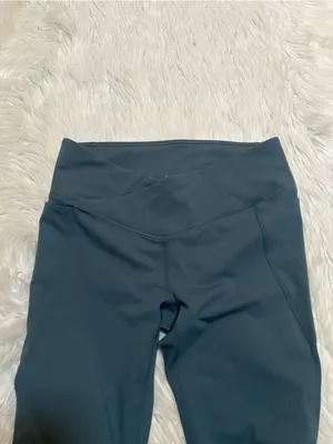 Fabletics Womens Size Large Oasis PureLuxe Crossover 7/8 Legging Green High Rise thumbnail 4