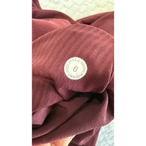 Lululemon Dance Studio Jogger burgundy Pinstripe Swift Pants Womens 6 thumbnail 4