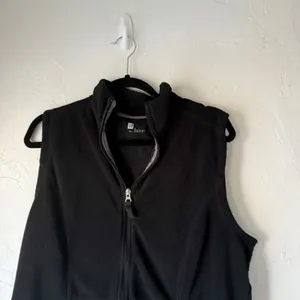 GAP Women Black Fleece Vest Full Zip Collar‎ Pockets XL Layering Preppy thumbnail 2