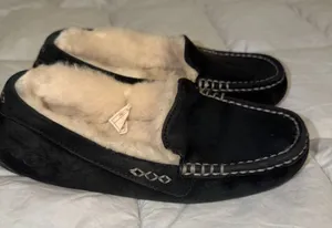 UGG Ansley Slipper Women's Moccasins - Black, US 5 thumbnail 1