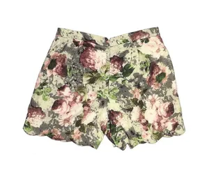 Lucca Couture (Revolve) Scallop hem floral high waisted dressy shorts thumbnail 3