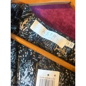 ASTR the LABEL Midi Peasant Dress Printed Black Dark Cottagecore NWT Size XS thumbnail 3