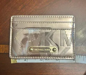 Rose gold discolored scratched Michael kors card holder thumbnail 1