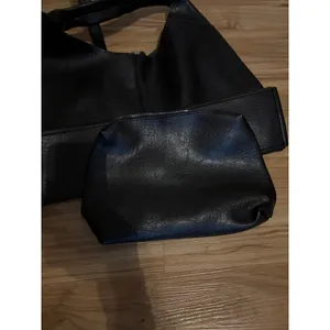Black slouchy vegan leather shoulder bag with an unstructured, triangular hobo d thumbnail 3