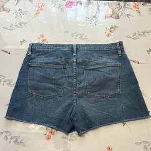 Madewell High-rise denim Blue Jean Shorts Raw Frayed Hem Size 32 thumbnail 2