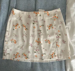 Mini skirt White Size L thumbnail 1