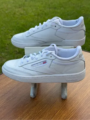 Reebok Club C 85 Classic White Leather Sneakers Women’s Size 7 thumbnail 2