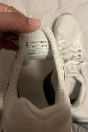 Running Shoes thumbnail 3