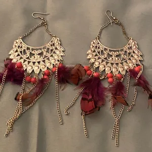 Pierced Dangle Earrings 6”H Silvertone Pink Beads Purple Feathers Boho Bohemian thumbnail 6