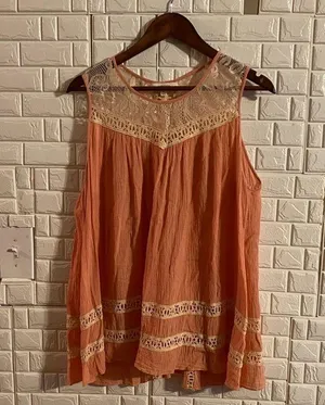 Umgee women’s blouse opening on back medium p1 thumbnail 2